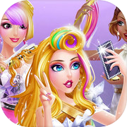 Play Fashion Celebrity DressUp Game